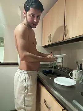 Snapshot of RicoValen chatting on 02.22.26 RicoValen online show from 02.22.26