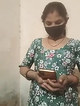 Pooja bhabhi00 online show from 11.30.25