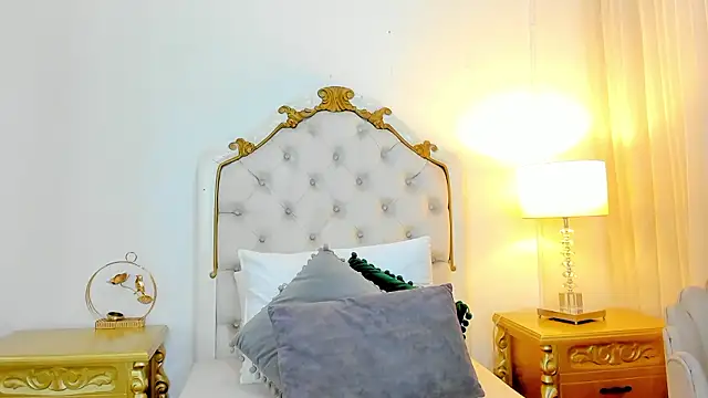 Snapshot of miss_vivienne chatting on 01.17.26 miss vivienne online show from 01.17.26