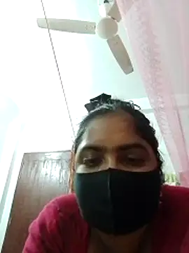 Snapshot of Rumpa-10 chatting on 11.26.25 Rumpa-10 online show from 11.26.25