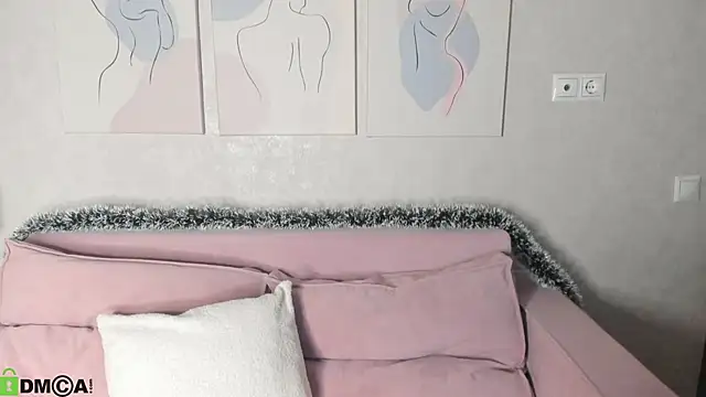 Snapshot of Ellen_Hops chatting on 12.22.25 Ellen Hops online show from 12.22.25