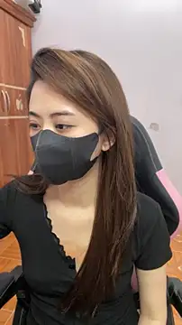 Snapshot of Lunamoon68 chatting on 04.25.26 Lunamoon68 online show from 04.25.26