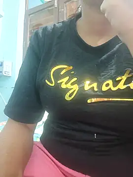 Snapshot of INDIAN_123_X chatting on 12.05.25 INDIAN 123 X online show from 12.05.25