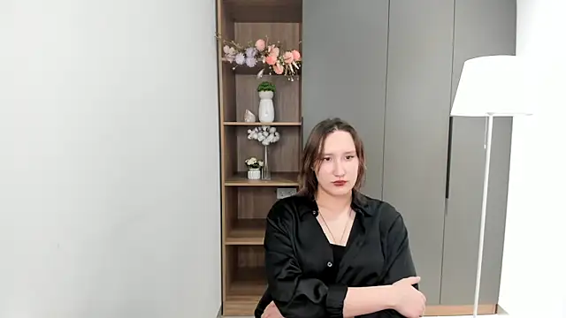 Snapshot of AngelicRinnert chatting on 11.28.25 AngelicRinnert online show from 11.28.25