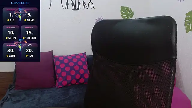 Snapshot of Angel_Naye chatting on 01.05.26 Angel Naye online show from 01.05.26