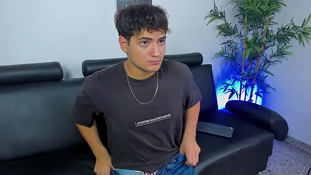 KaelSwitch online show from 12.22.25