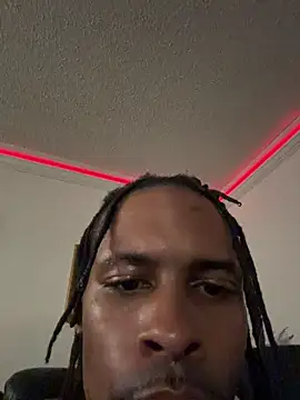 Snapshot of xxxsylvester chatting on 06.19.26 xxxsylvester online show from 06.19.26