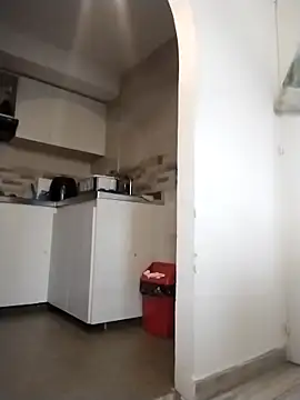 Snapshot of valenhill chatting on 12.02.25 valenhill online show from 12.02.25