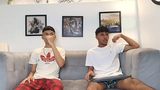 Snapshot of COUPLES_BOYS chatting on 02.14.26 COUPLES BOYS online show from 02.14.26