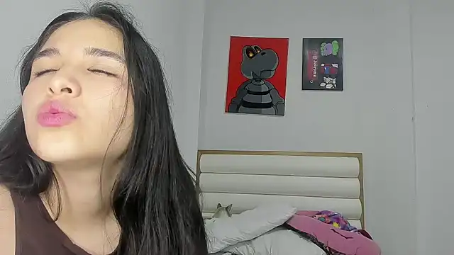 Snapshot of ROUS_SWEET_ chatting on 06.03.26 ROUS SWEET online show from 06.03.26