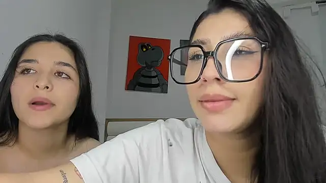 Snapshot of ROUS_SWEET_ chatting on 06.04.26 ROUS SWEET online show from 06.04.26