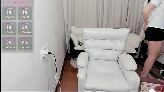 linlinjiang33 online show from 02.08.26