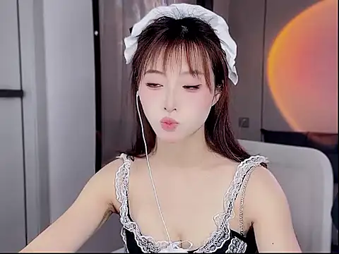 Kikikiki5678 online show from 12.14.25