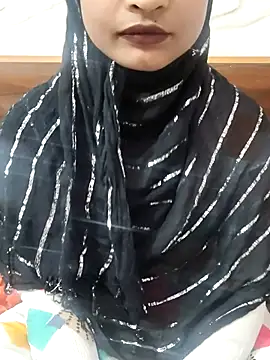 Zoyaa-Zubair online show from 12.02.25