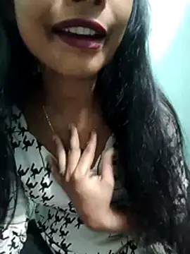 Zoyaa-Zubair online show from 03.12.26