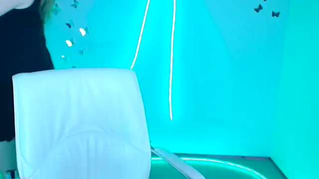 Amanda Swannn online show from 01.07.26