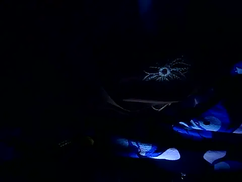 Snapshot of Hot_Princess2000 chatting on 12.19.25 Hot Princess2000 online show from 12.19.25