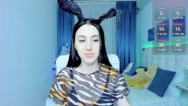 Snapshot of Miss__Linn chatting on 01.12.26 Miss Linn online show from 01.12.26