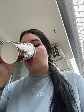 Snapshot of angely_ross1 chatting on 01.15.26 angely ross1 online show from 01.15.26