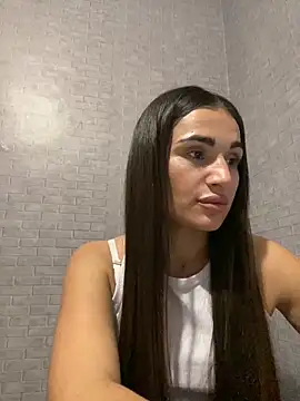 Snapshot of MonikaSi chatting on 12.02.25 MonikaSi online show from 12.02.25