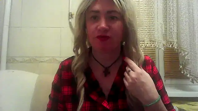 ClaireShannon online show from 12.19.25