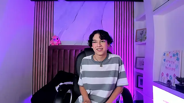 SthepanodiMonaco online show from 04.14.26