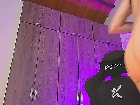 Doll Dollys  online show from 12.05.25