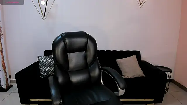 Snapshot of RossiRivers chatting on 02.10.26 RossiRivers online show from 02.10.26