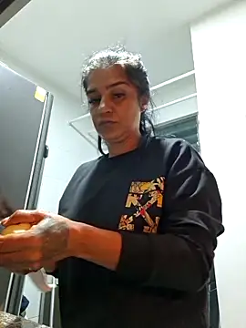 Snapshot of sweetCatallina chatting on 02.17.26 sweetCatallina online show from 02.17.26