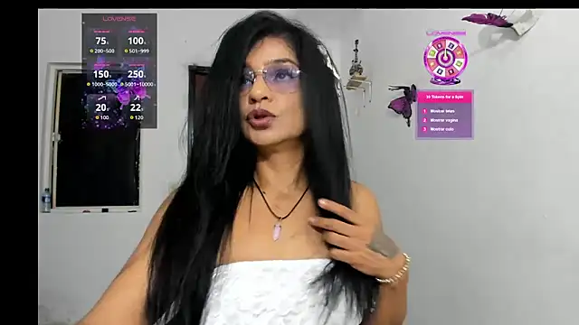 Snapshot of sweetCatallina chatting on 06.28.26 sweetCatallina online show from 06.28.26