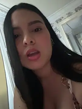 Snapshot of sweet_ruby_ chatting on 04.24.26 sweet ruby online show from 04.24.26