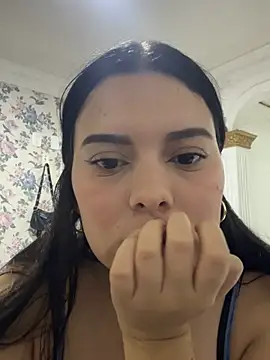 Snapshot of sweet_ruby_ chatting on 05.11.26 sweet ruby online show from 05.11.26