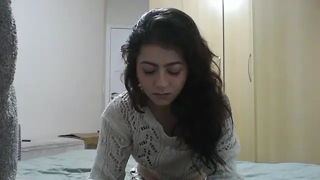 Snapshot of GabriellaManhas chatting on 02.27.26 GabriellaManhas online show from 02.27.26