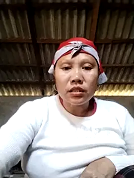 Snapshot of LeoPet2x chatting on 12.22.25 LeoPet2x online show from 12.22.25