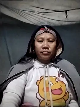 Snapshot of LeoPet2x chatting on 01.05.26 LeoPet2x online show from 01.05.26