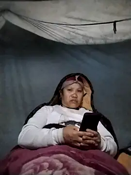 Snapshot of LeoPet2x chatting on 01.11.26 LeoPet2x online show from 01.11.26