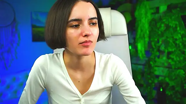 KateWillows online show from 03.10.26