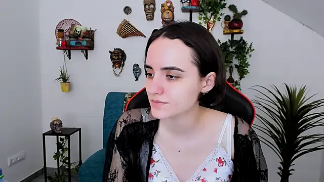 KateWillows online show from 03.12.26