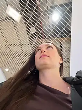 ZaraHill online show from 12.04.25