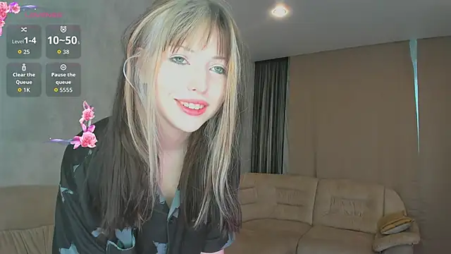 Snapshot of JaneMolane chatting on 06.19.26 JaneMolane online show from 06.19.26