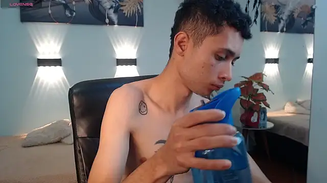 Snapshot of LucassSmith11 chatting on 01.10.26 LucassSmith11 online show from 01.10.26