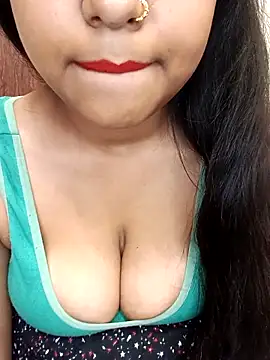 Snapshot of RESHMA01 chatting on 04.02.26 RESHMA01 online show from 04.02.26