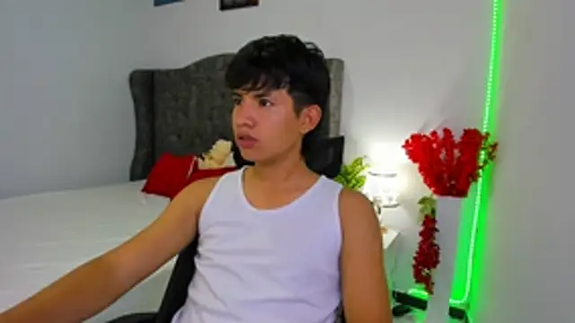 Mikke18 online show from 02.01.26