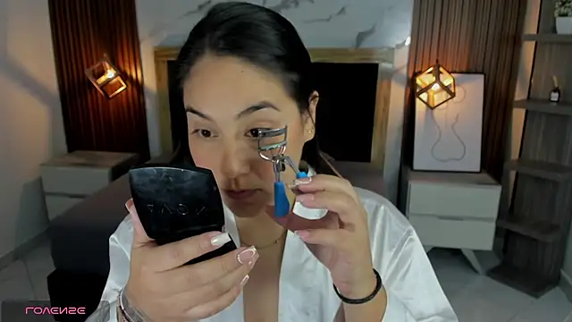 Snapshot of VIOLETTA_ROSS1 chatting on 01.09.26 VIOLETTA ROSS1 online show from 01.09.26