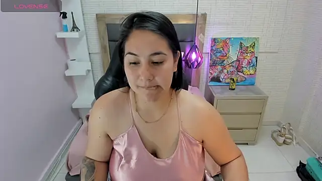 Snapshot of VIOLETTA_ROSS1 chatting on 01.15.26 VIOLETTA ROSS1 online show from 01.15.26