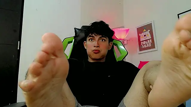 Green XoX online show from 12.01.25