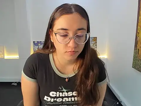 Snapshot of SwettieSammy chatting on 12.19.25 SwettieSammy online show from 12.19.25