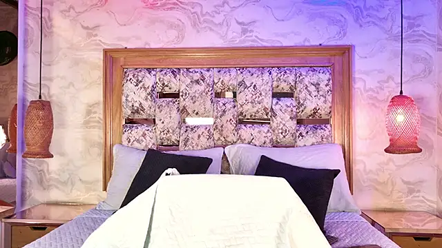 emily dempsey online show from 04.09.26