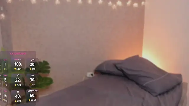 Snapshot of miah_luv chatting on 01.05.26 miah luv online show from 01.05.26