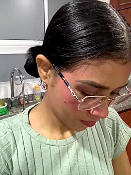 AnitaDuque online show from 12.14.25